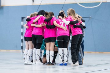 Bild 2 - B-Juniorinnen 2 Loewinnen Cup